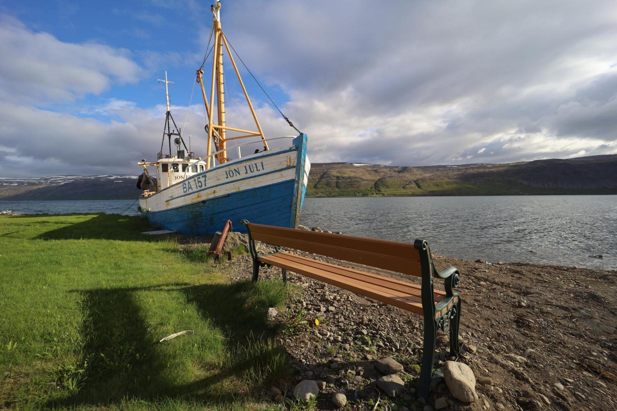 Talknafjordur Kirkjubraut - Church Streetヴィラ エクステリア 写真